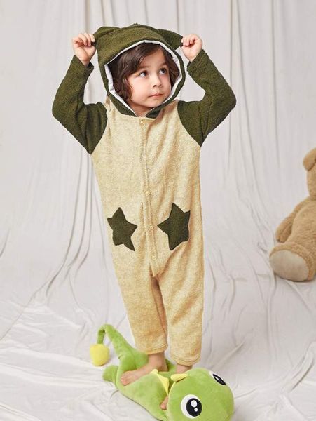 Onesie de felpa con capucha y diseño de orejas en 3D con bordado de estrellas para niños pequeños SHE