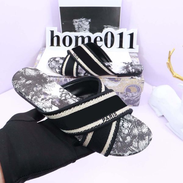 

designer slippers men slide slipper sport triple black casual beach shoes l flip flops summer discount price outdoor mens slippers 35-41 63