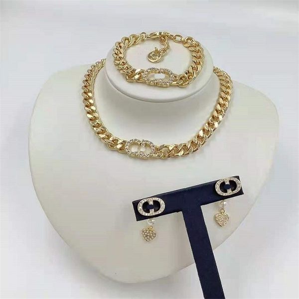 

shop jewelry discounts pearl heart shaped rhinestone 2022 brass fashion earrings 925 silver needle, Golden