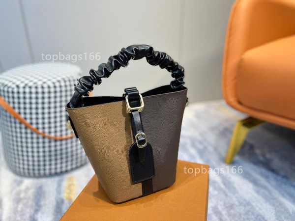 

100% bags luxury designer bag 2022 new style color matching small bucket bag clutch handbag evemning package tote wallet purse