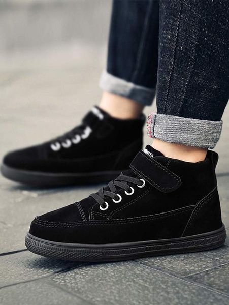 

boys minimalist lace up front sneakers she01, Black
