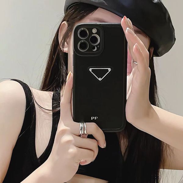 

New Designers Leather Phone Cases For IPhone 13 Pro Max 12 11 Pro Fashion Crystal Cell Phone Case Inverted Triangle Cases Ussky D2205231Z, No.1