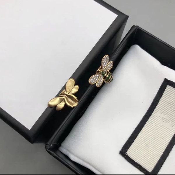 

fashion earrings brass material bee brand earring ladies luxury wedding parties gifts exquisite designer jewelry with box, Golden;silver