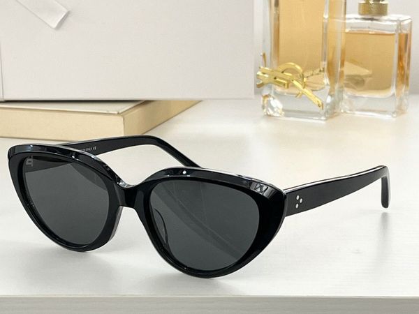

womens sunglasses for women men sun glasses mens fashion style protects eyes uv400 lens with case 4s220u, White;black