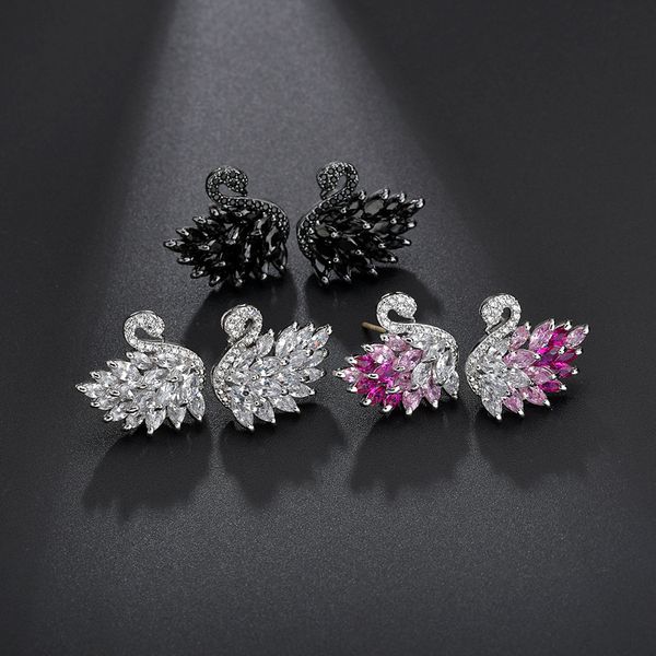 Charm Moda Mizaç Güzel Renk Kuğu Küpe Kırmızı Corundum Pembe degrade Zirkon 925 Gümüş İğne Kadın Küpe