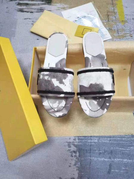 

2022 luxury paris slippers designer sandals womens slippers embroidered brocade sandals ladies fashion summer girls beach flip-flops womens, Black