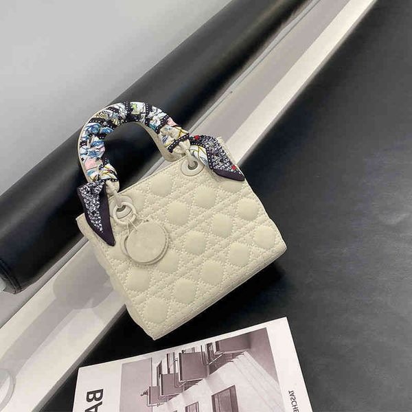 

new fashion design luxury princess bags leather matte frosted small fragrance diagonal one shoulder handbag portable women's bag