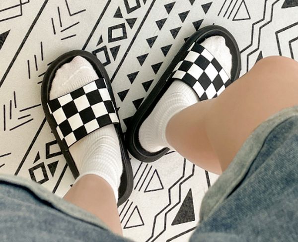 

2022 designer slippers women sandals luxury slides oran sandal classic flip flop casual shoes sneakers trainer brand0 650, Black