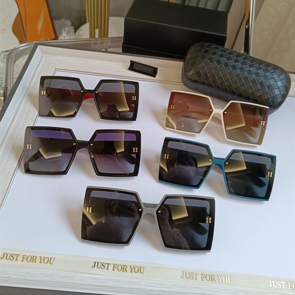 Großhandel für Designer-Modesonnenbrillen, trendige Retro-Sonnenbrillen mit großem Rahmen für Männer und Frauen, blendfreie Sonnenbrillen für Straßenaufnahmen und Reisen