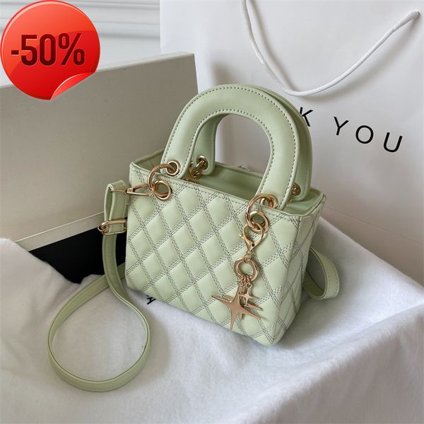 

the factory directly women's 2022 new dign portable princs bag advanced sense one shoulder msenger bag fashion