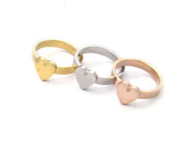 

2021 extravagant simple heart love ring gold silver rose colors stainless steel couple rings fashion women designer jewelry lady