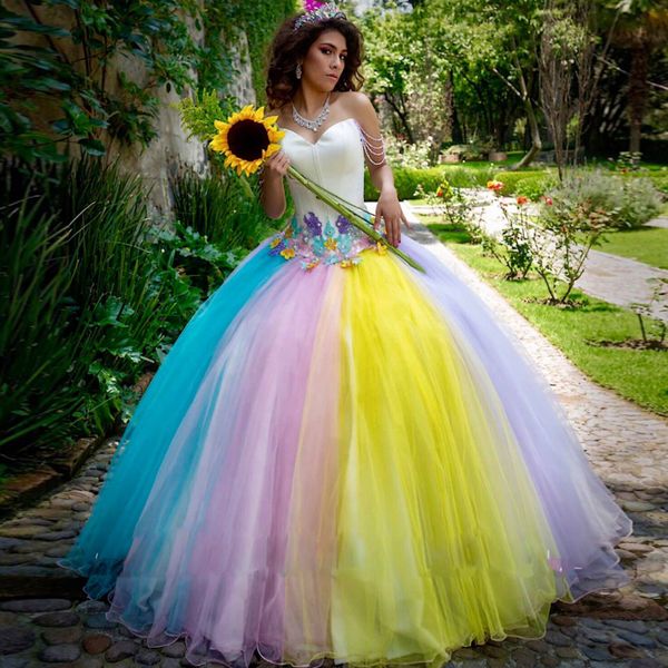 Regenbogen-Quinceanera-Kleider, 3D-Blume, bunt, süßes 15-Abschlussballkleid, Perlen-Riemen, Ballkleid, Junior-Mädchen-Geburtstagsparty-Kleid