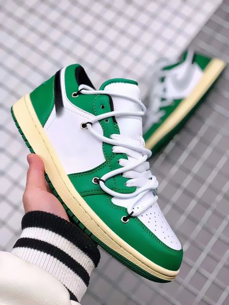 

shoes jumpman 1 low white green classic low-culture casual sports basketball shoes white leather trainers ship shoebox
