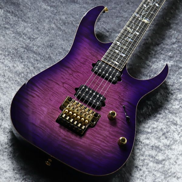 

mrg17 f2121475 j.custom 17 electric guitar