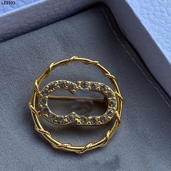 

luxury designer d home fashion brooch simple letter jewelry brooch, Gray