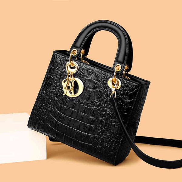 

factory direct sale fashion 2022 new diana women's single shoulder bag messenger hand foreign style crocodile pattern designer