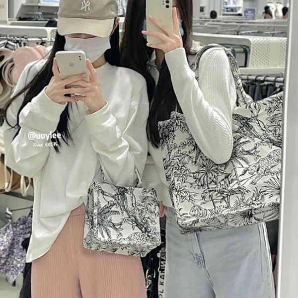 

women's fashion personality trend brand bag wholesale 2021 large capacity tote embroidery cotton linen handbag portable shopping canvas