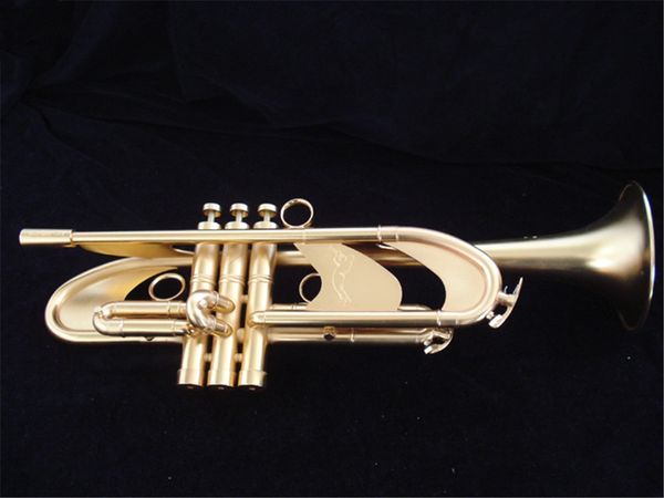 Professionelles Trompeteninstrument aus Messing mit gepunkteter Goldplatte und schwerem Besatz