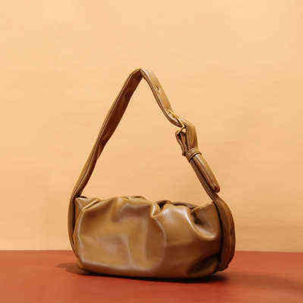 

leather envelope bag luxury handbags women crossbody shoulder bags designer voluminous purses handbags clutches cloud pouch 220420