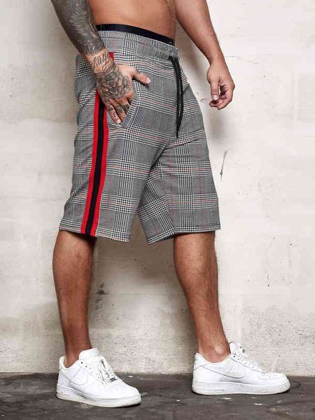 

men's new leisure sports plaid stripe fashion slim shorts beach pants, White;black