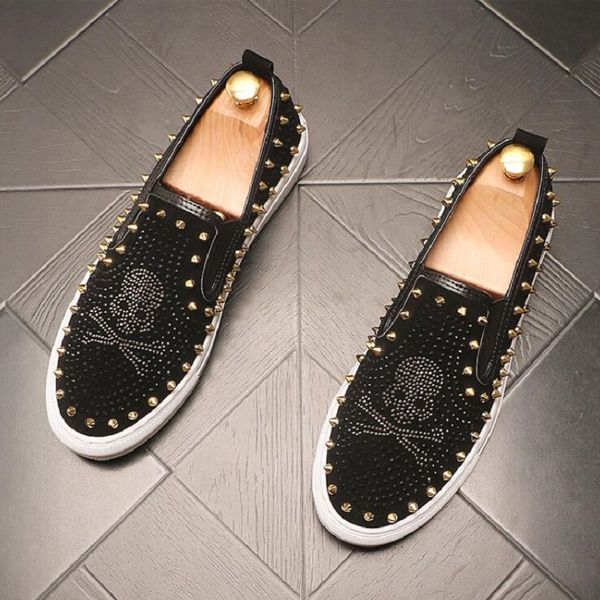 

2022 new men tide leather casual shoes spring autumn cool skull rivet flat shoes leisure loafers da35, Black