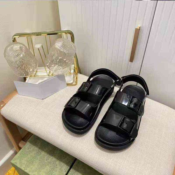 

g family jelly sandals 2022 thick soled elevated beach shoes versatile open toe slippers color buckle flat bottomed women's, Black