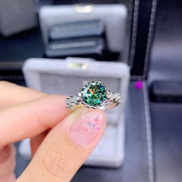 

cluster trendy rings green moissanite diamond fashion trend ring for women 925 sterling silver fine wedding jewelry, Golden;silver