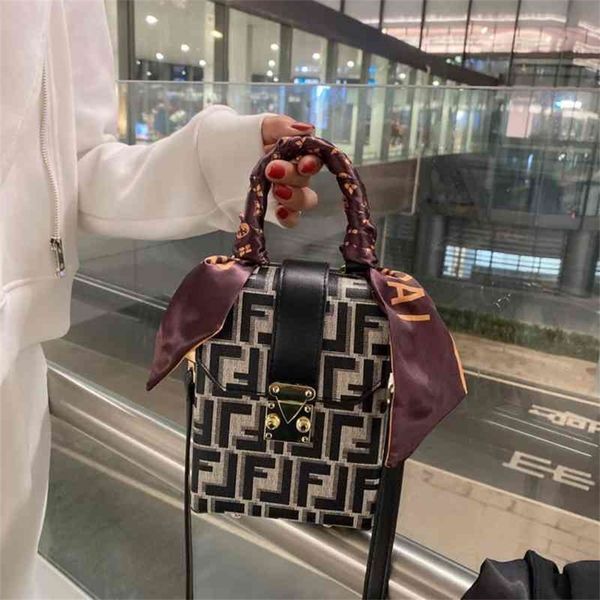 

90% off to shop online summer horizontal style square hanging neck mini medium and long lock wine red mobile phone bag
