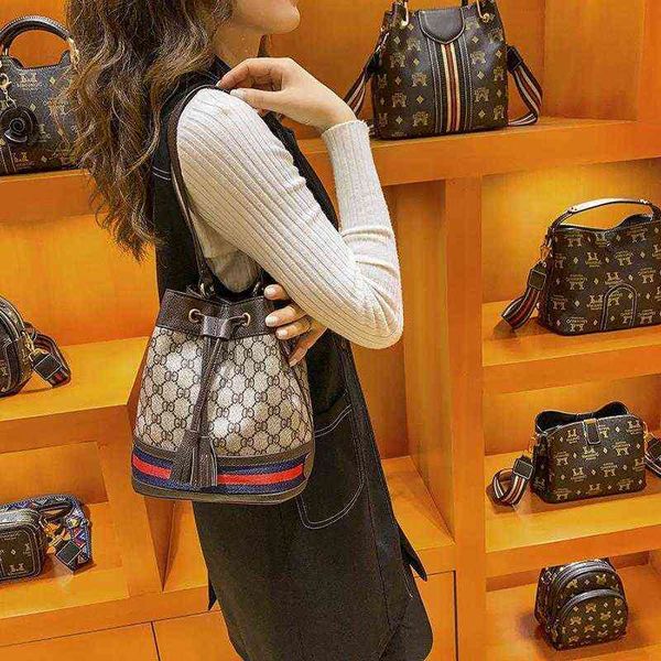 

handbag premium real leather bag women 2022 new style versatile sling shoulder messenger bag bucket bag