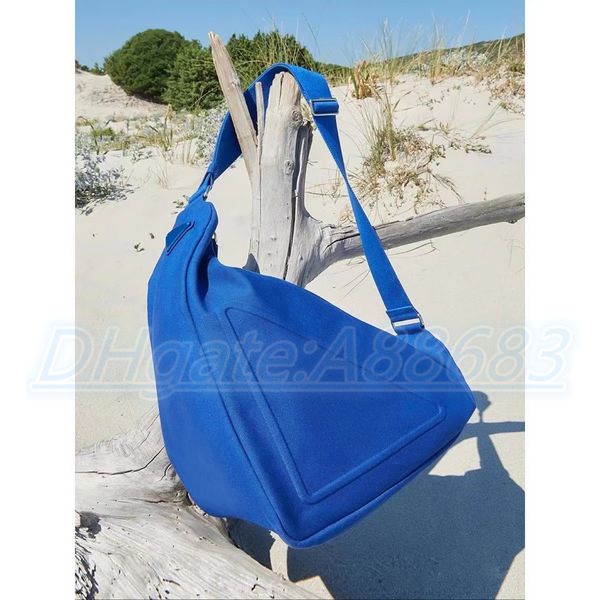 

5a quality luxurys designers recycled nylon bag canvas pochette mens beach wallet shoulder large womens triangle tote hangbag famous linen c