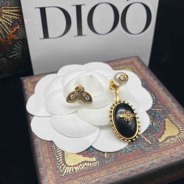 

outlet 2022 new diamond studded rubber pearl earrings female brass material, Golden