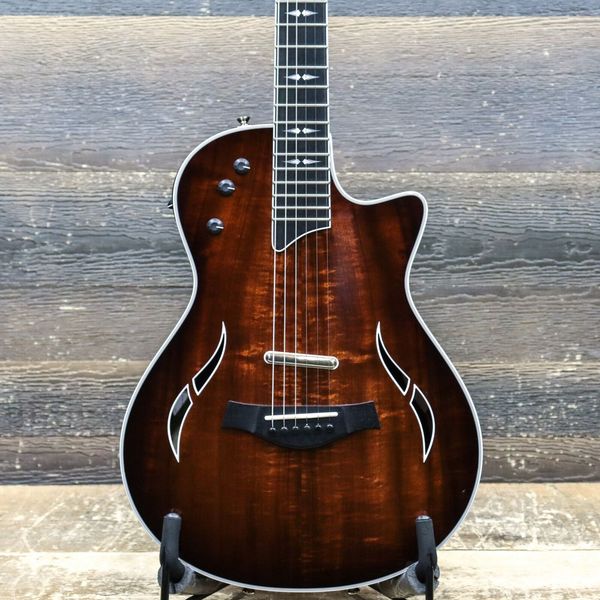 

taylo r t5z custom figured koa shaded edgeburst acoustic el.