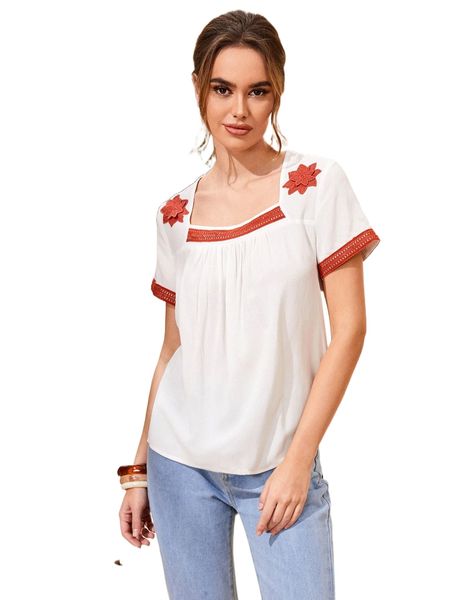 

floral applique detail v7ic#, White