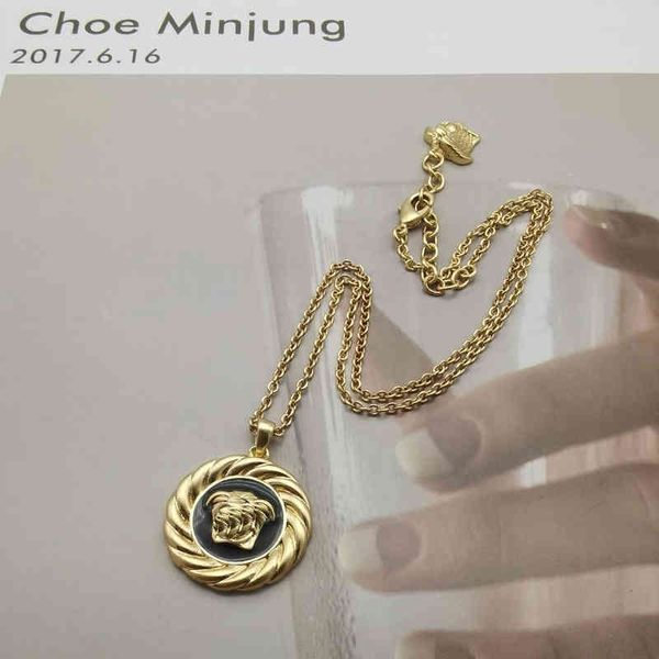 

new fashion trend jewelry luxury quality designer wholesale fan family beautiful gold creative earrings female, Silver