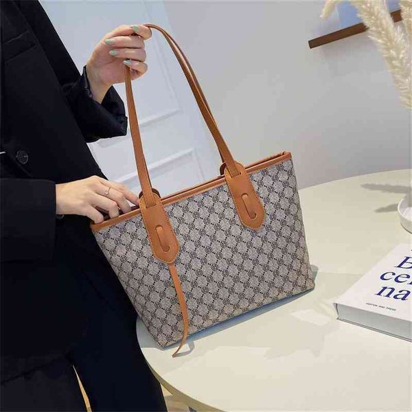 

70% factory online sale bag autumn large capacity printed portable tote simple texture versatile shoulder bag