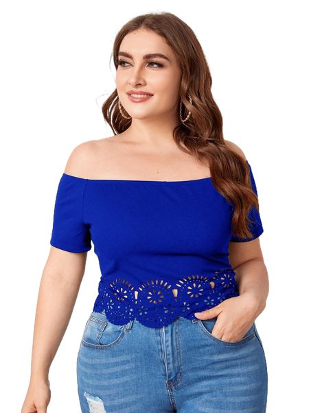 

plus off shoulder laser cut scallop edge tee b7ue#, Black