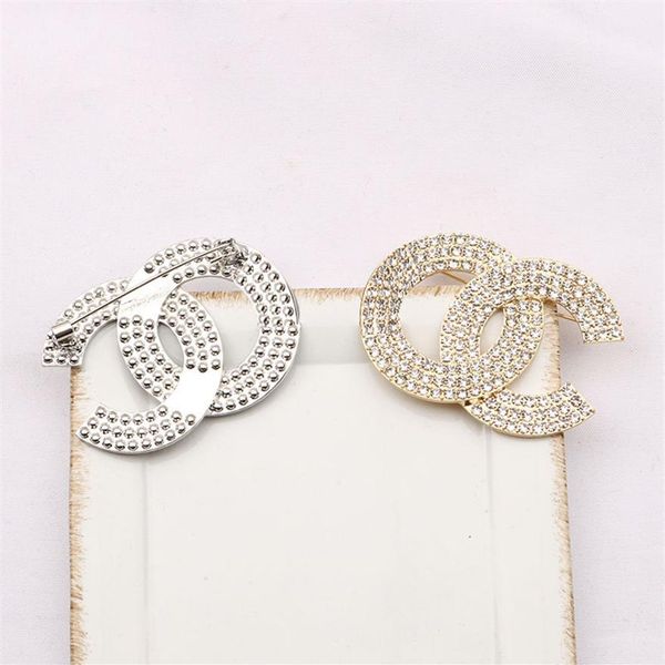 

luxury women designer brand letter brooches 18k gold plated inlay crystal rhinestone jewelry brooch charm girl pearl pin womens ma291g, Gray