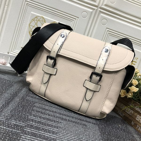 

chriser messenger bag mens elegant black taurillon leather cross body designer luxurys shoulder bag for men backpack m58476