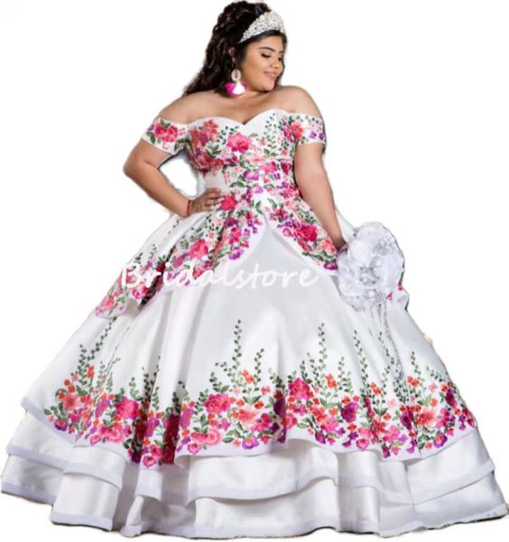 Branco estilo mexicano quinceanera vestidos charro fora dos ombros plus size vestido de baile 2022 bordado de luxo vestidos de 15 años lace up doce 15 aniversário desgaste festa de aniversário