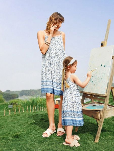 

1pc ditsy floral print cami dress l5ux#, Black;gray