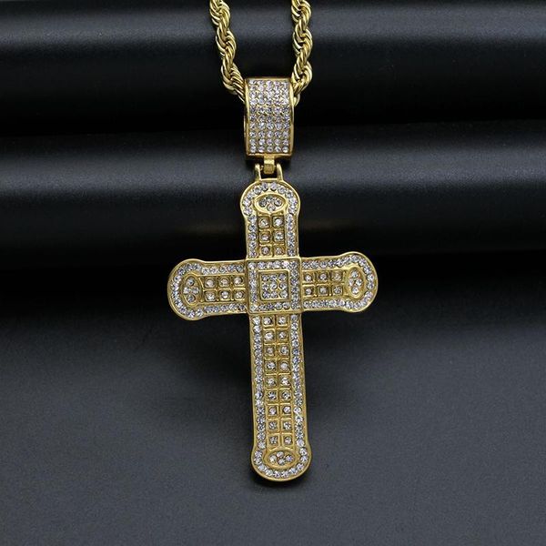 Colares pendentes Hip Hop Bling gelo de cor dourada de titânio de aço inoxidável Big Cross Pingents Colar para masculino Jóias de rapper Preséu de presente