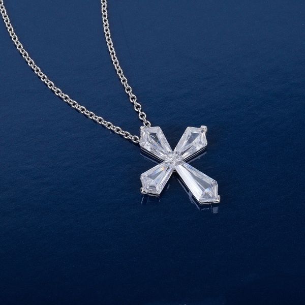 

202 fashion designer graff element diamond cross knot necklace light luxury ladies like style men and women party valentine's day party, Silver