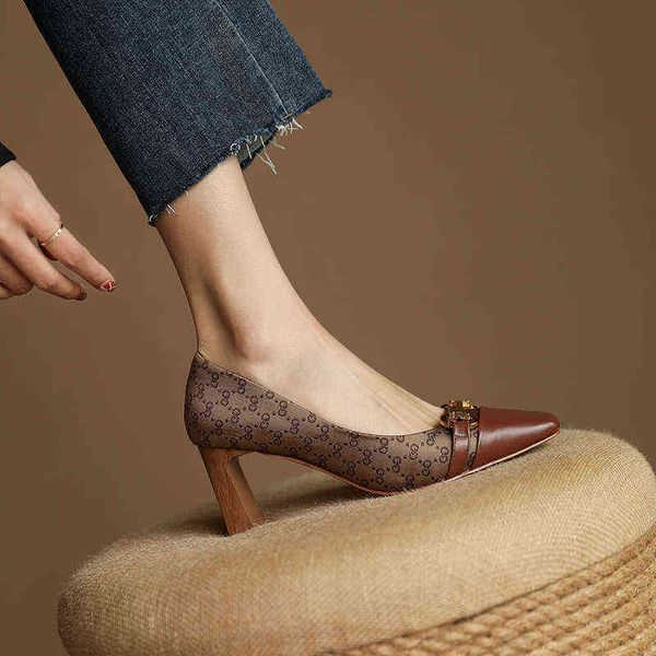 

designer women's high heels casual sandals 2022 style temperament brown high heel's head thick heel single color matching metal bu, Black