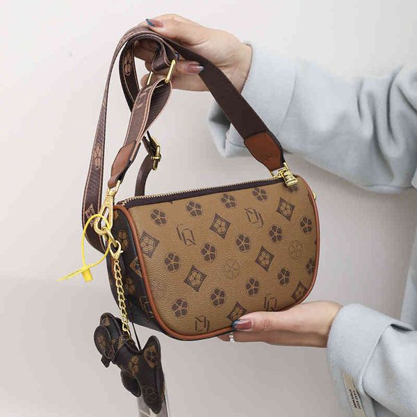 

purse sale bag women's new winter fashion wide shoulder belt belt strap shoulder bag versatile niche design messenger bag