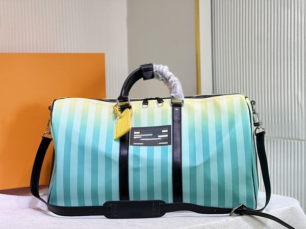 Top Luxurys Designer Duffel Bags Bandouliere 50cm Womens Travel Bag Moda Mens Clássico Genuíno Couro Esporte Outdoor Packs Soft Sided Mala Bagagem