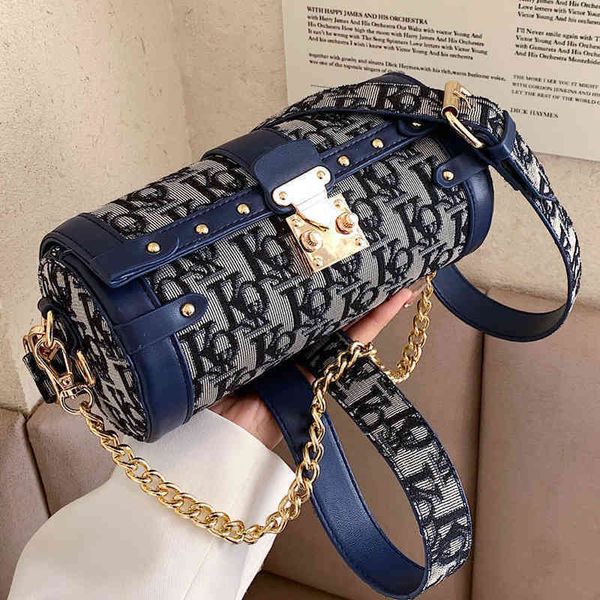 

58% off online factory clearance french minority chain winter high sense fashion boston cylinder bag