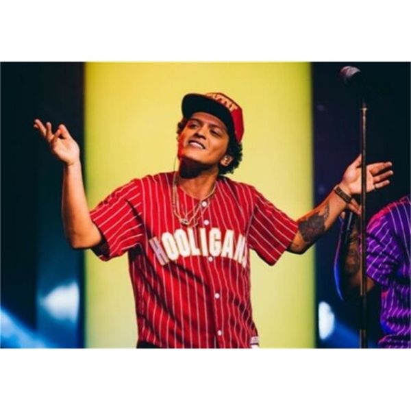 Nikivip Uomo Bruno Mars 24K Hooligans Maglia da baseball rossa BET Awards Maglia da baseball Maglie vintage di alta qualità