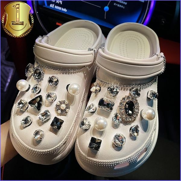 Catene di gioielli di marca Charms Designer fai da te strass scarpa decorazione fascino per Croc JIBS zoccoli bambini donne ragazze regali