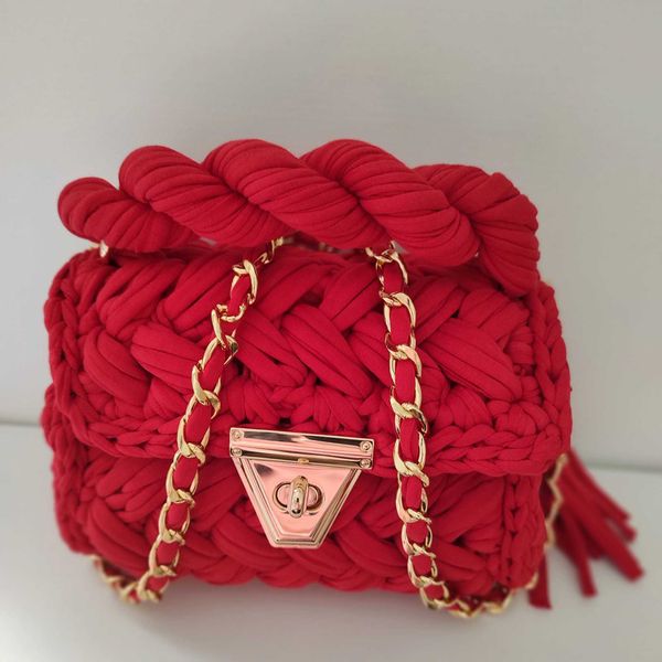 

2022 fashion handmade shoulder and crossbody bag for women crochet homemade handbags thread knitted flap plait messenger purse