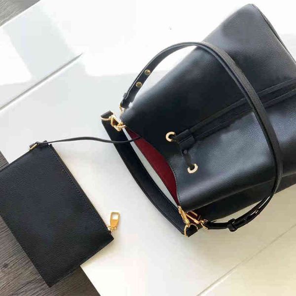 

5a luxury designer handbags women bag cowhide leather drawstring tote bags with zipper pouch classic fashon crossbody purse th